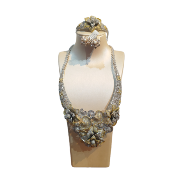 Luxurious Accessory Set