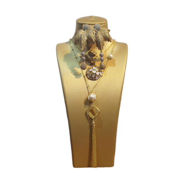 Luxurious Accessory Set