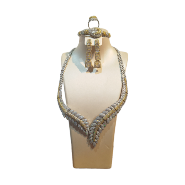 Luxurious Accessory Set