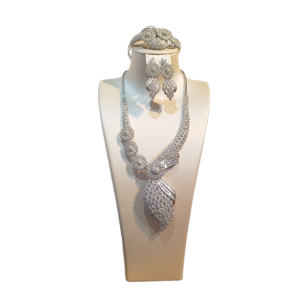 Luxurious Accessory Set
