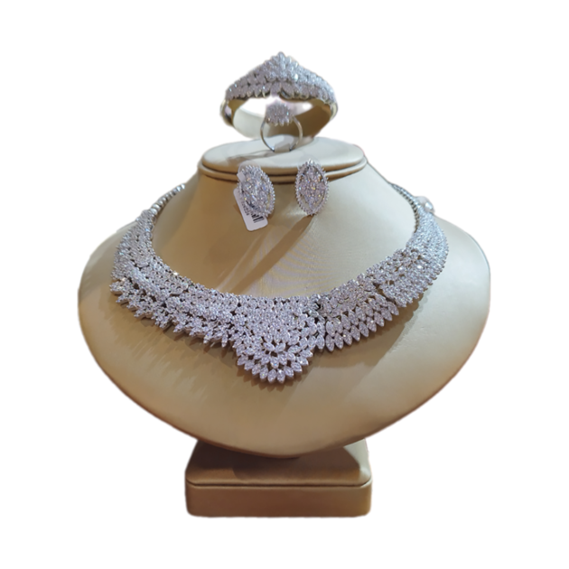 Luxurious Accessory Set