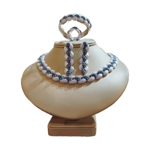 Luxurious Accessory Set